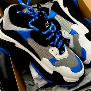 Balenciaga triple s